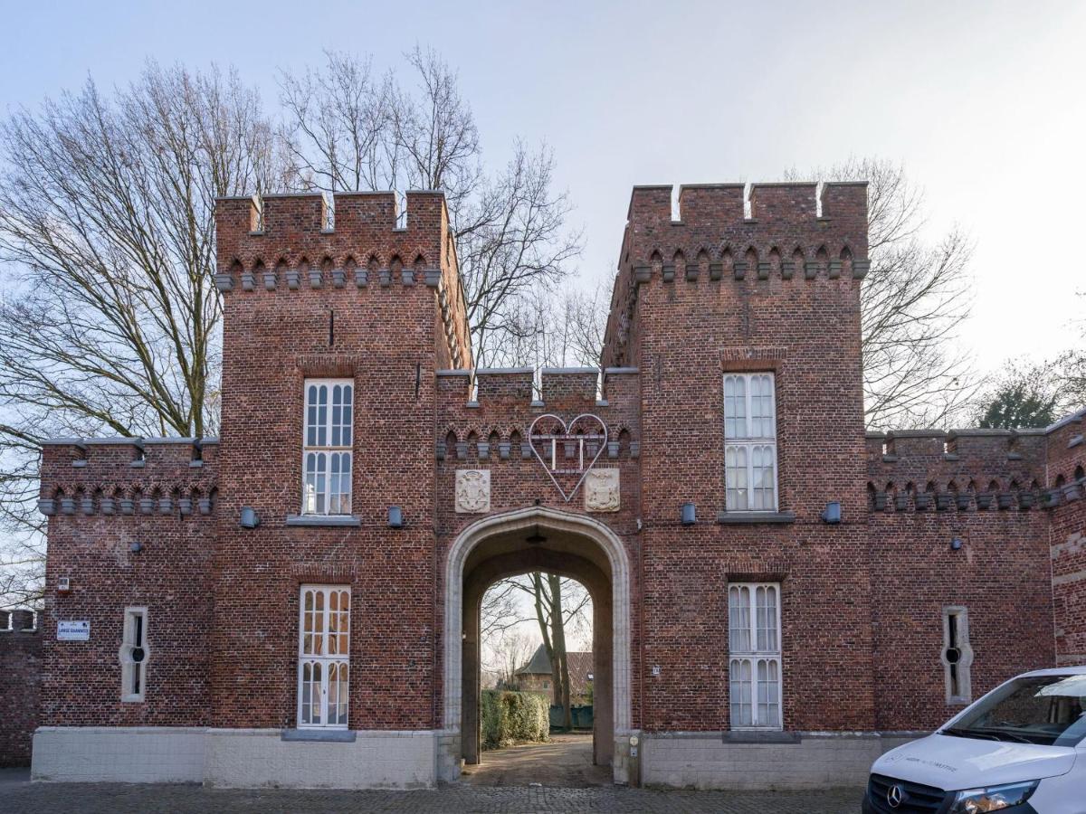 Apartment In Kruibeke At Wissekerke Castle Exterior foto