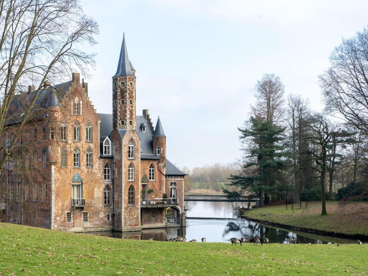 Apartment In Kruibeke At Wissekerke Castle Exterior foto